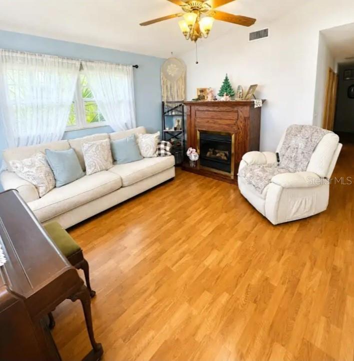 4th image of 93 Glass Ct, Port Orange, FL 32129 | MLS# O6420546