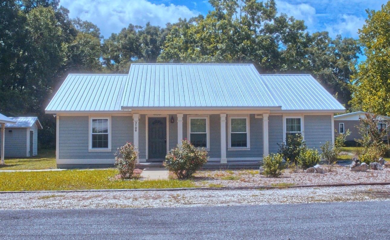 Homes for sale in Bell, FL | 3109 E Bryant Ave, Bell, FL 32619 | MLS# A4698384