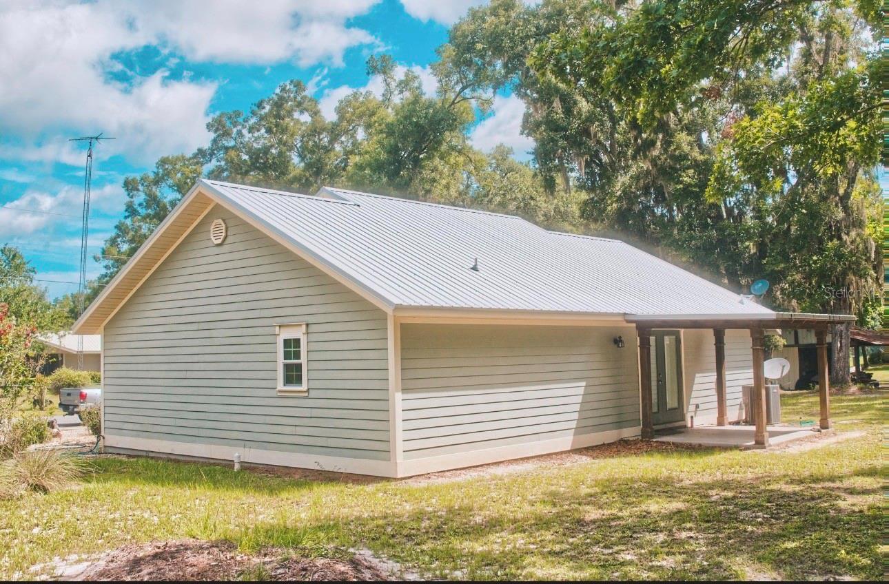 Homes for sale in Bell, FL | 3109 E Bryant Ave, Bell, FL 32619 | MLS# A4698384
