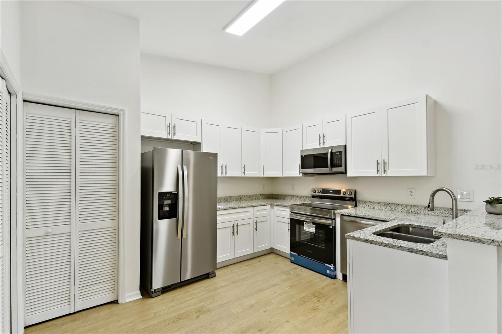 Photo 4 of Condo for sale at 8827 Grand Palms Cir #B, Kissimmee, FL 34747 | MLS# O6421140 | Listing updated on 2026-09-03