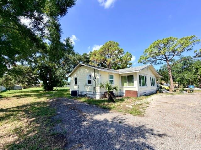 3rd image of 420 53Rd Ave E, Bradenton, FL 34203 | MLS# A4698564