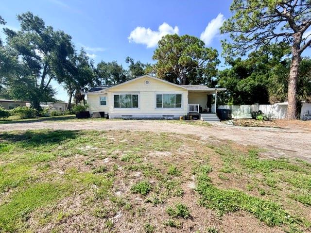 2nd image of 420 53rd Ave E, Bradenton, FL 34203 | MLS# A4698564