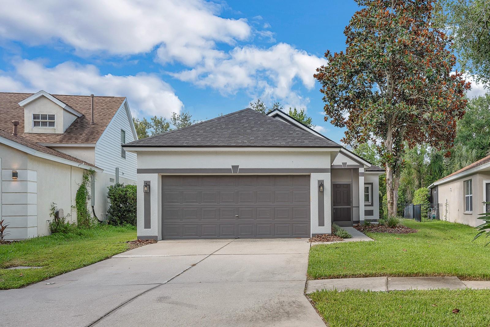 1st image of 6116 Skylarkcrest Dr, Lithia, FL 33547 | MLS# TB8524674
