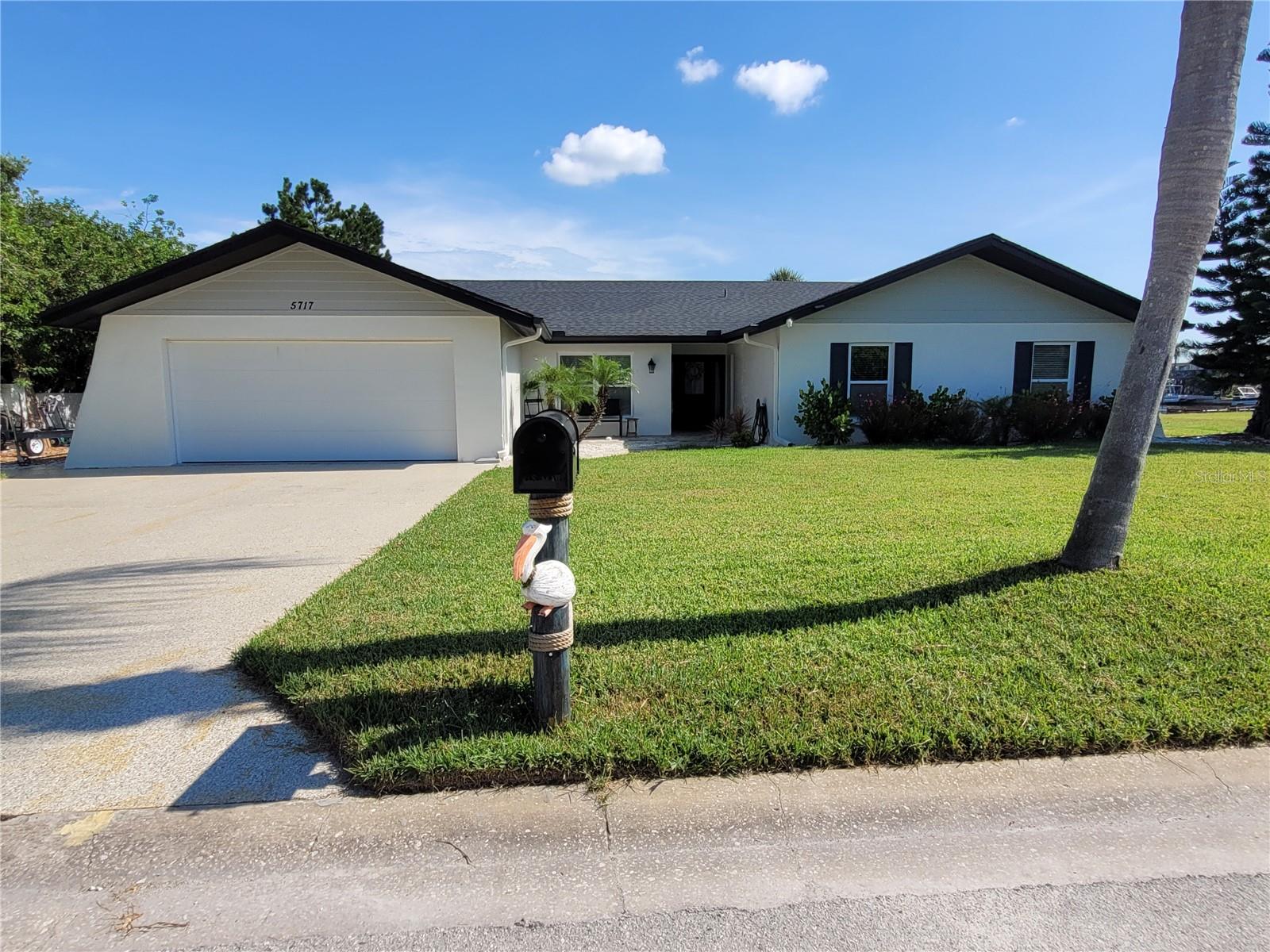 Photo 1 of Single family home for sale at 5717 Seabreeze Dr, Port Richey, FL 34668 | MLS# TB8524705 | Listing updated on 2026-09-01