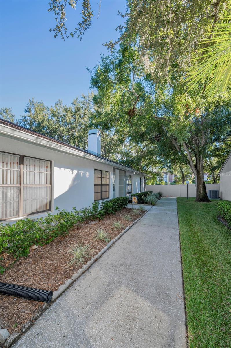 3rd image of 3500 Magnolia Ridge Cir #405, Palm Harbor, FL 34684 | MLS# TB8524729
