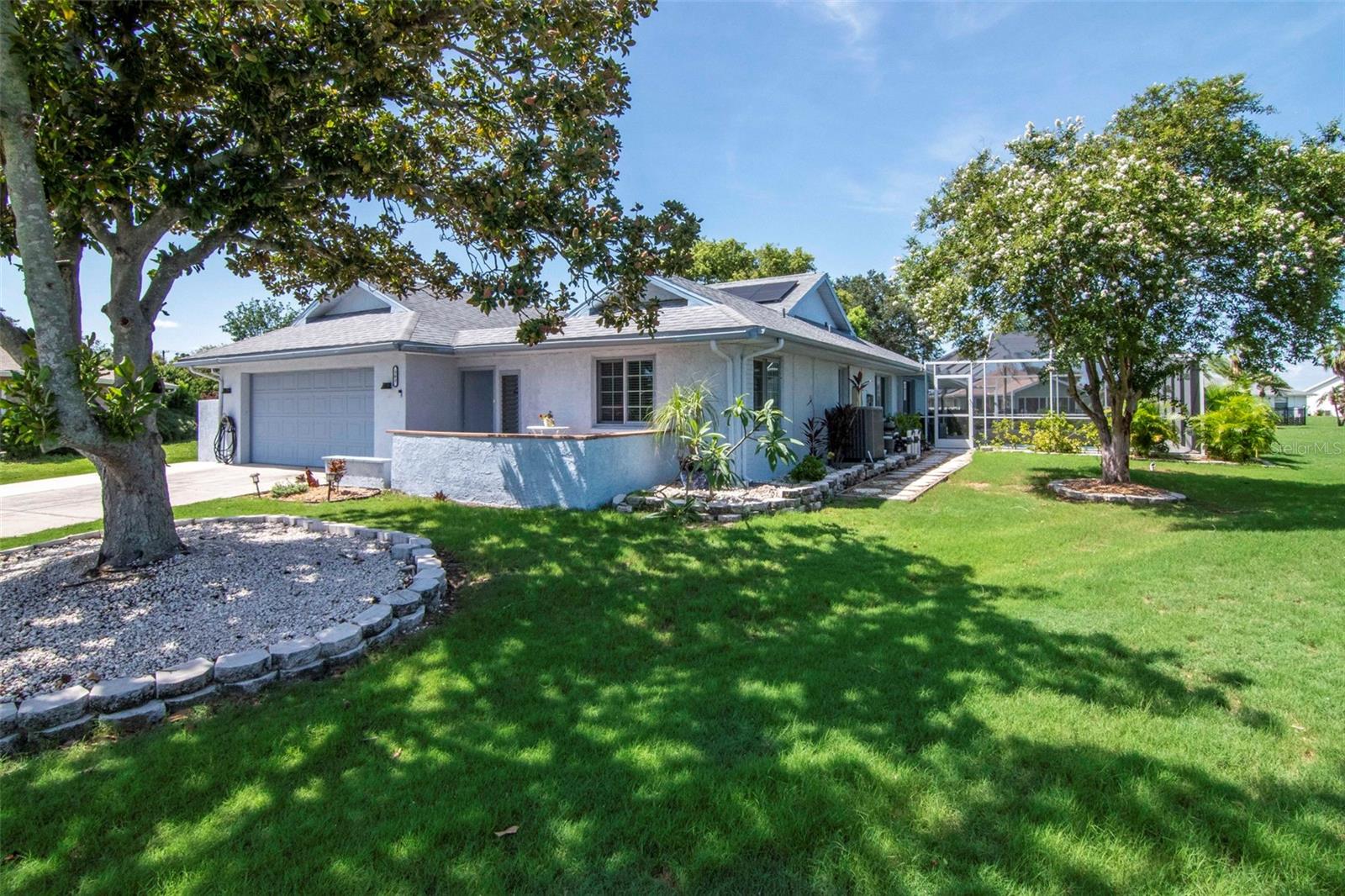 3rd image of 303 Barstow Ct, Sun City Center, FL 33573 | MLS# TB8524847
