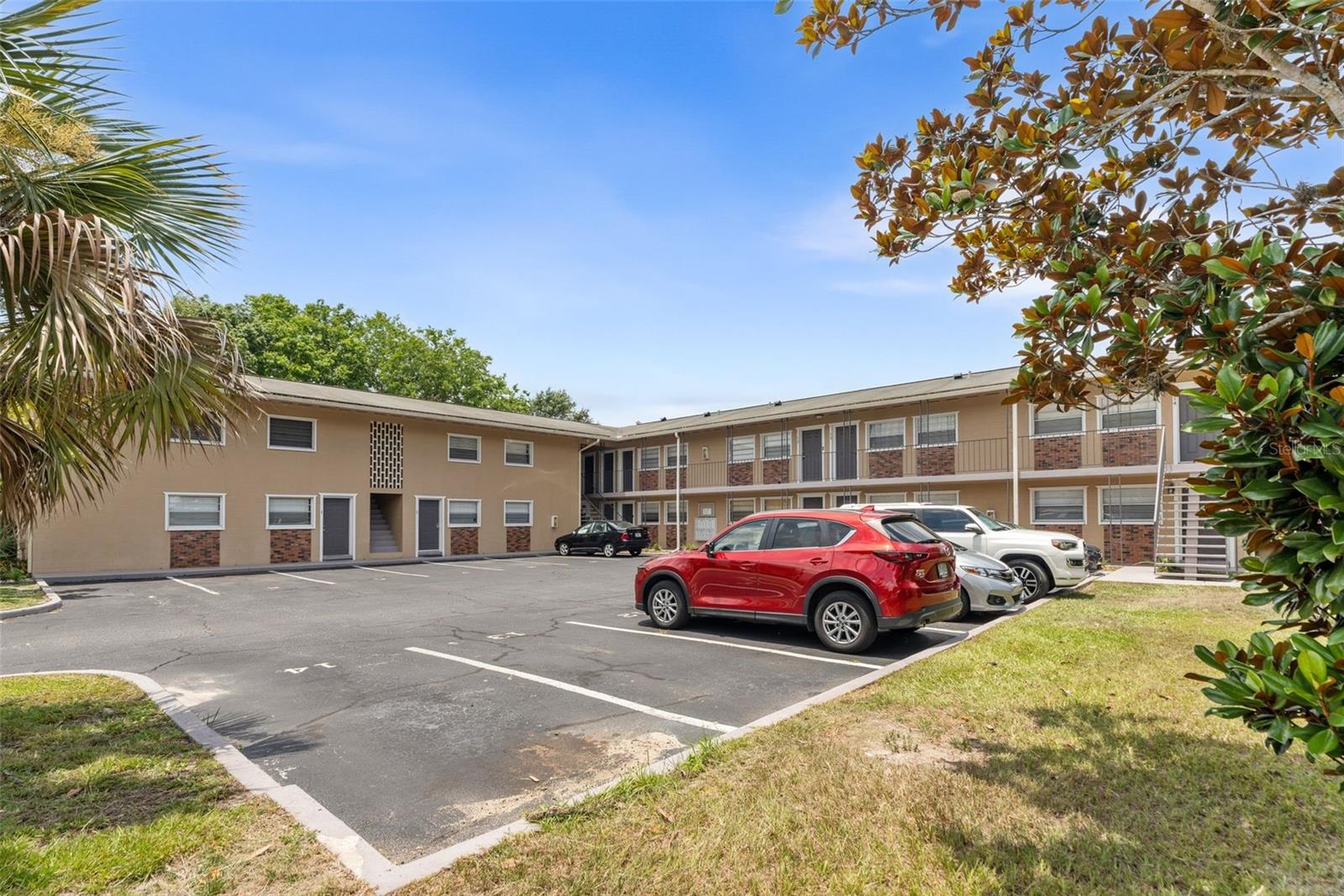 3rd image of 501 Nw 15Th Ave, GAINESVILLE, FL 32601