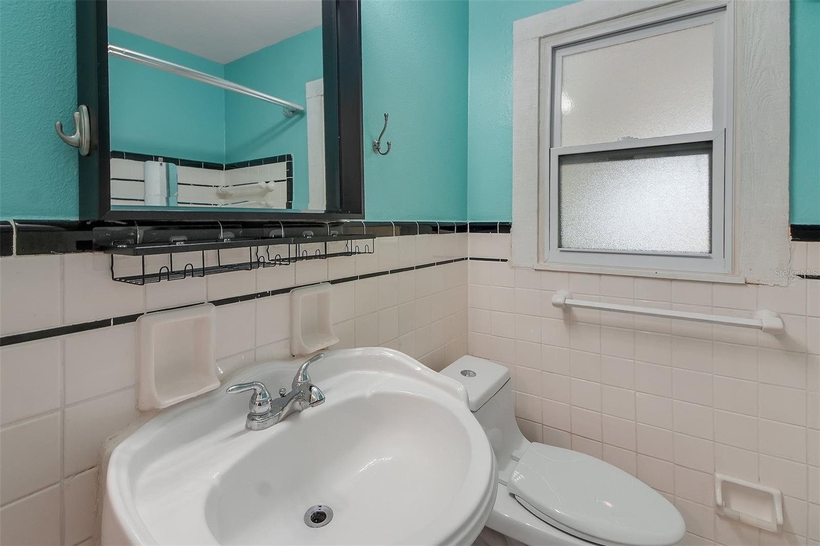 33rd image of 301 S Hampton Ave, Orlando, FL 32803 | MLS# O6421594