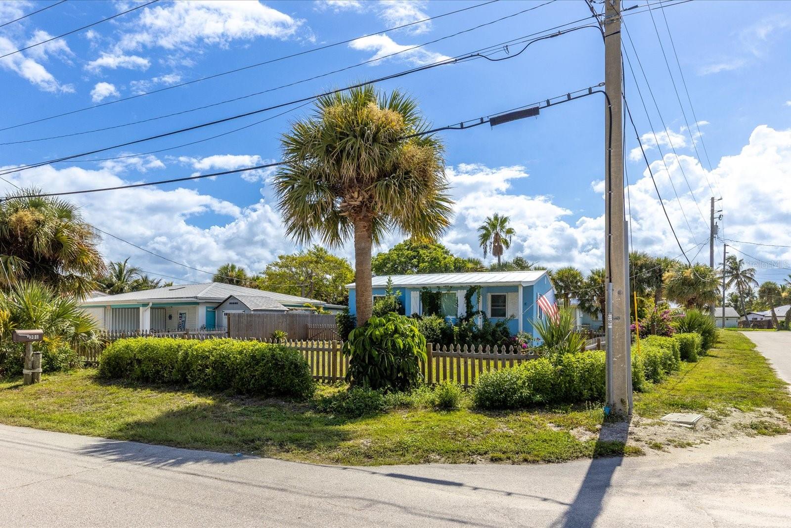 24th image of 301 Granada St, Fort Pierce, FL 34949 | MLS# O6421733
