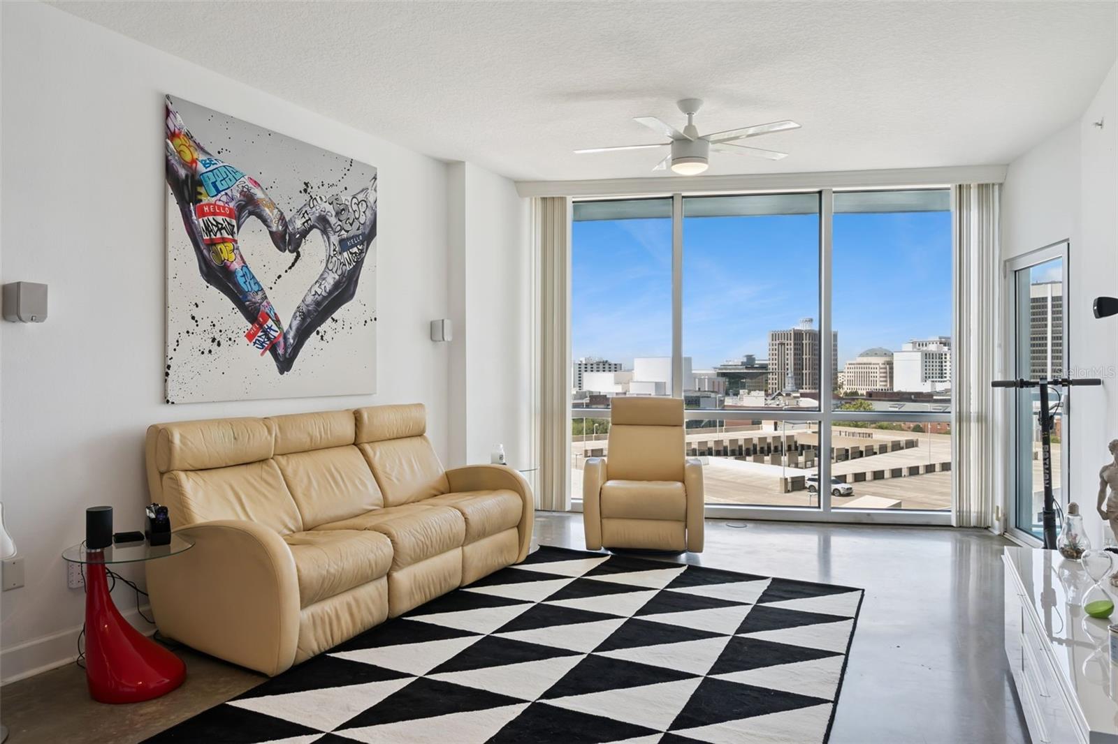 4th image of 322 E Central Blvd #1107, Orlando, FL 32801 | MLS# O6421846