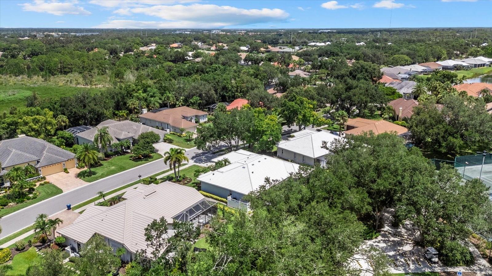 3rd image of 288 Venice Golf Club Dr, Venice, FL 34292 | MLS# N6144911