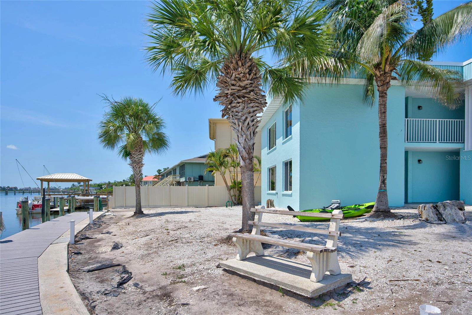 2nd image of 5055 N Bch Rd, ENGLEWOOD, FL 34223