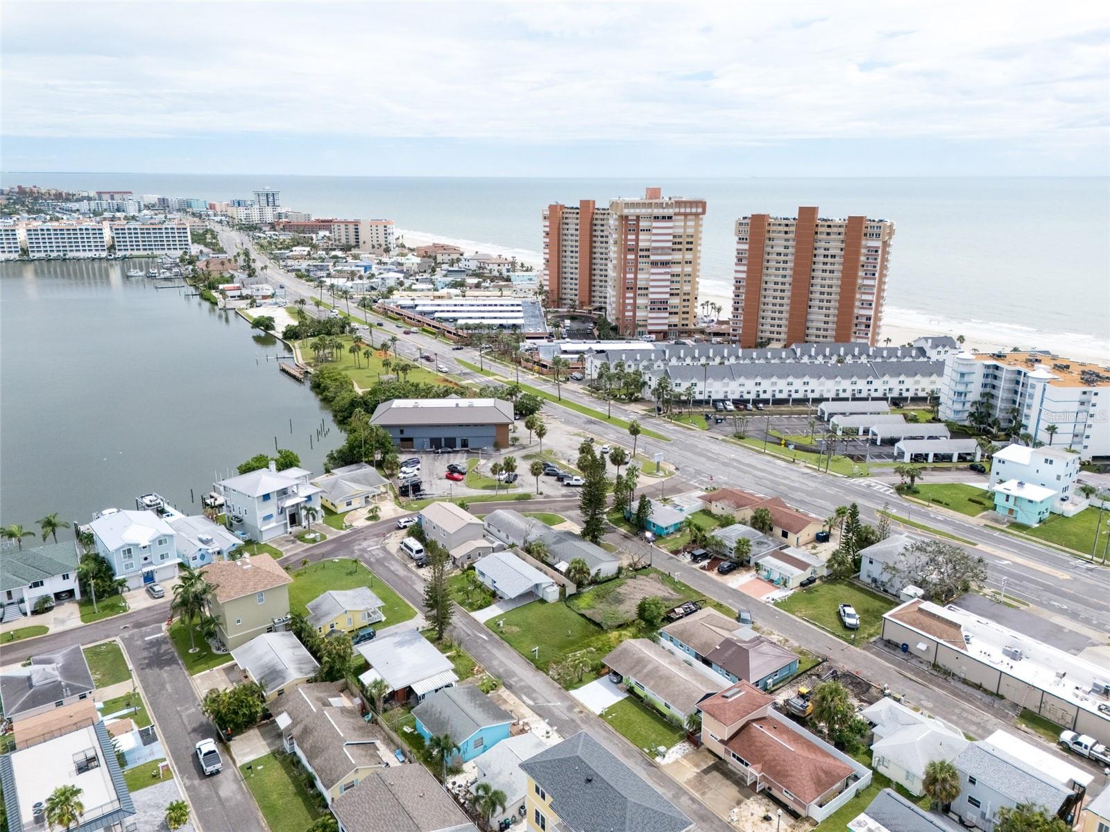 5th image of 2Nd St E, Redington Shores, FL 33708 | MLS# TB8525911