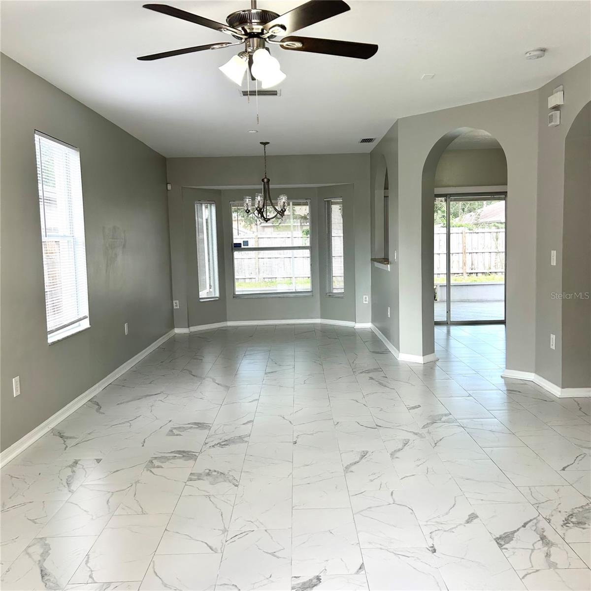 4th image of 504 Maple Pointe Dr, Seffner, FL 33584 | MLS# TB8526001