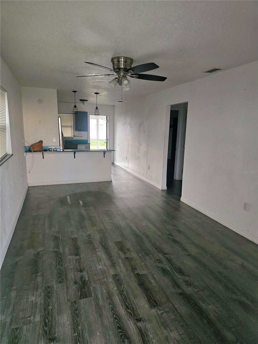 2nd image of 1167 Memorial Dr, Avon Park, FL 33825 | MLS# TB8526085