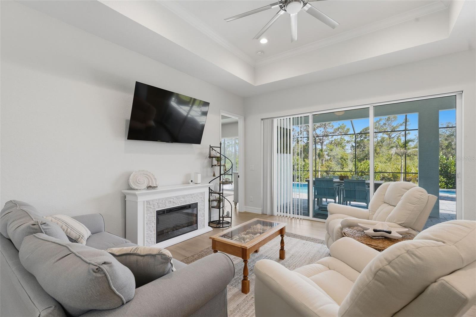4th image of 109 Flower Rd, Rotonda West, FL 33947 | MLS# C7528098