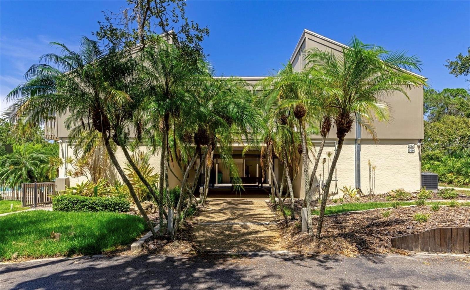 Homes for sale in Osprey, FL | 108 Woodland Pl #108, Osprey, FL 34229 | MLS# A4699279