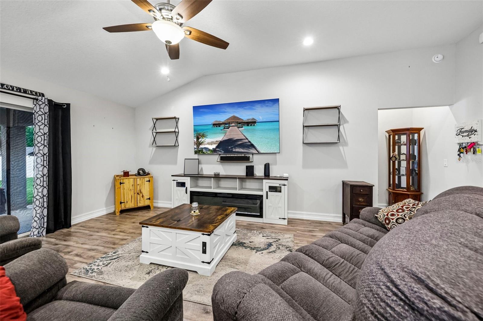 5th image of 12244 Se 86Th Ct, Belleview, FL 34420 | MLS# O6423089