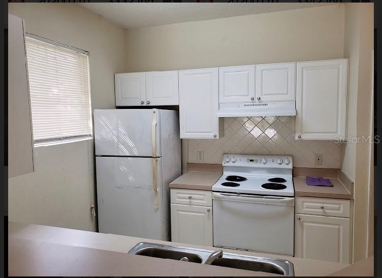 3rd image of 18001 Richmond Pl Dr #525, Tampa, FL 33647 | MLS# TB8527115