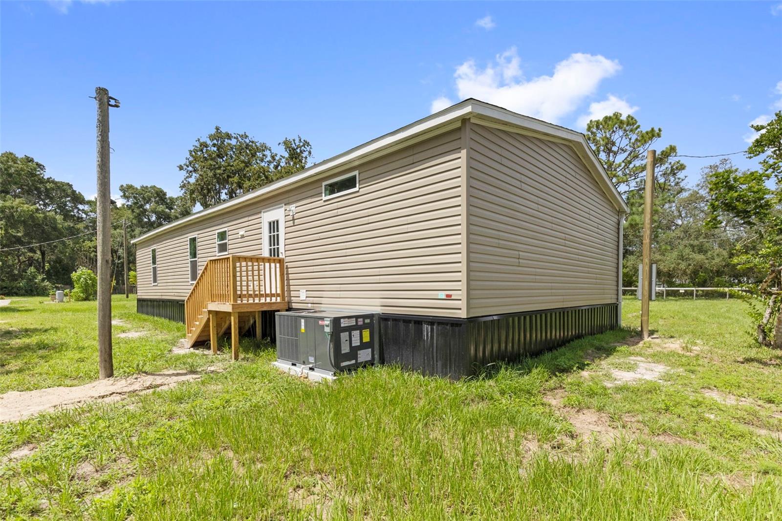 3rd image of 18422 Moorhaven Dr, Spring Hill, FL 34610 | MLS# TB8527166