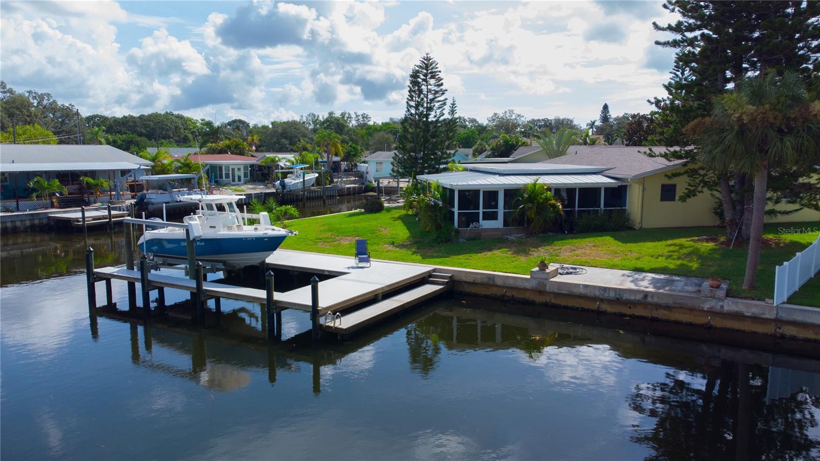 5th image of 318 Circle Dr, Palm Harbor, FL 34683 | MLS# TB8527358