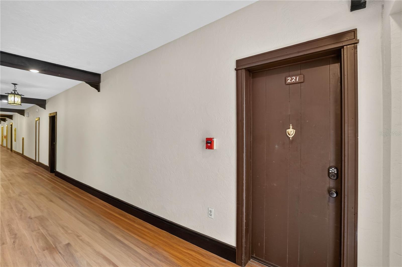 2nd image of 238 Tampa Ave W #221, Venice, FL 34285 | MLS# N6144968