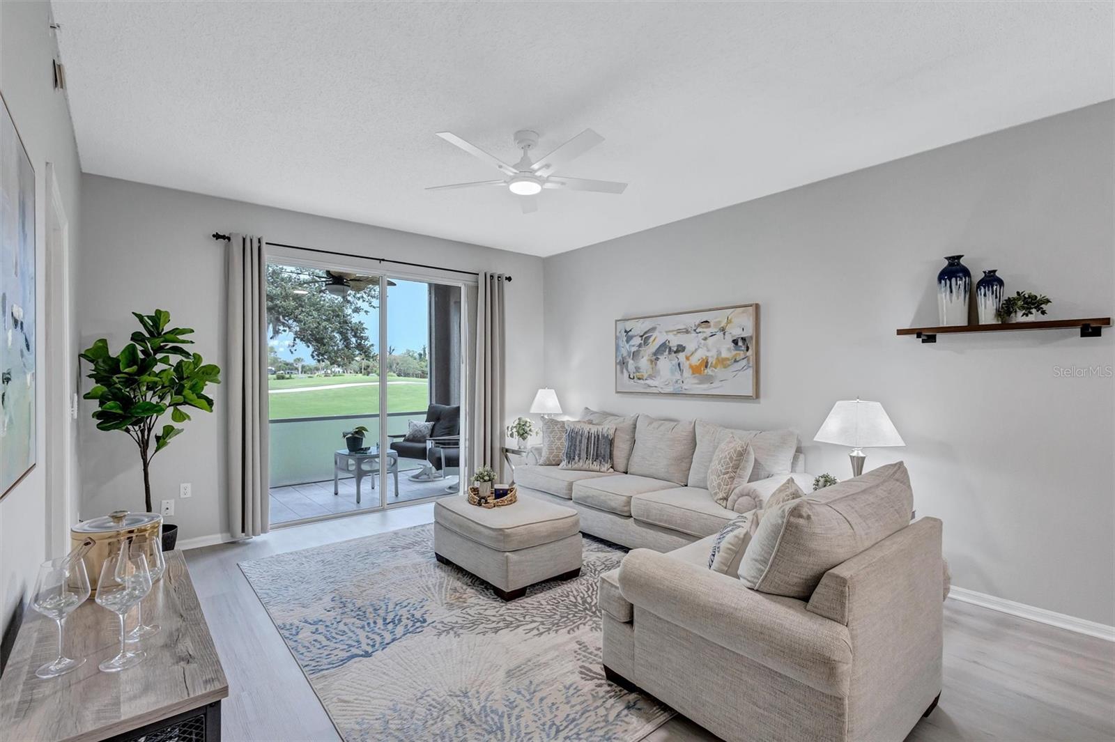 4th image of 9620 Club South Cir #5107, Sarasota, FL 34238 | MLS# A4699493
