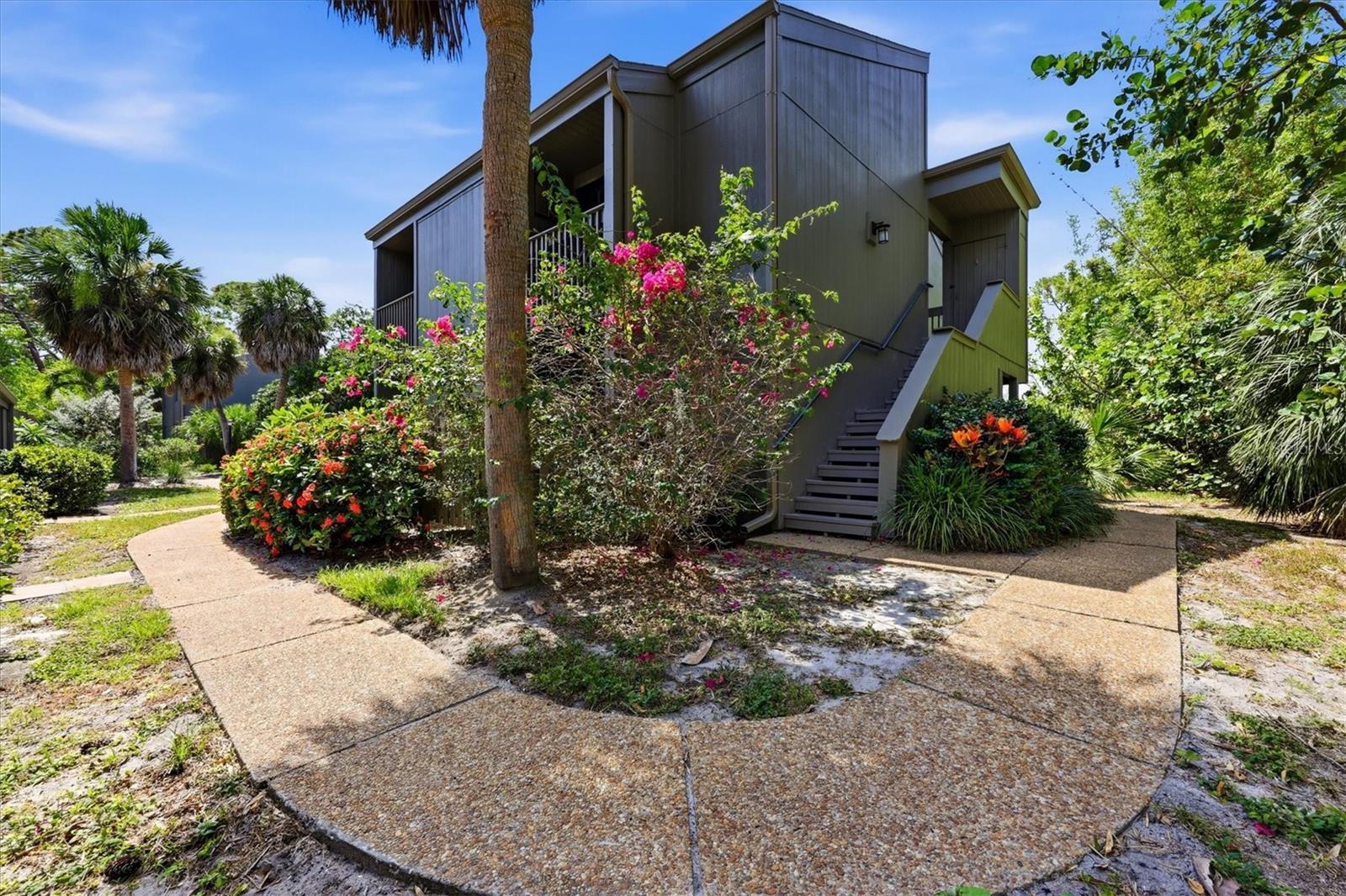 Homes for sale in Osprey, FL | 120 Woodland Pl #120, Osprey, FL 34229 | MLS# D6148025
