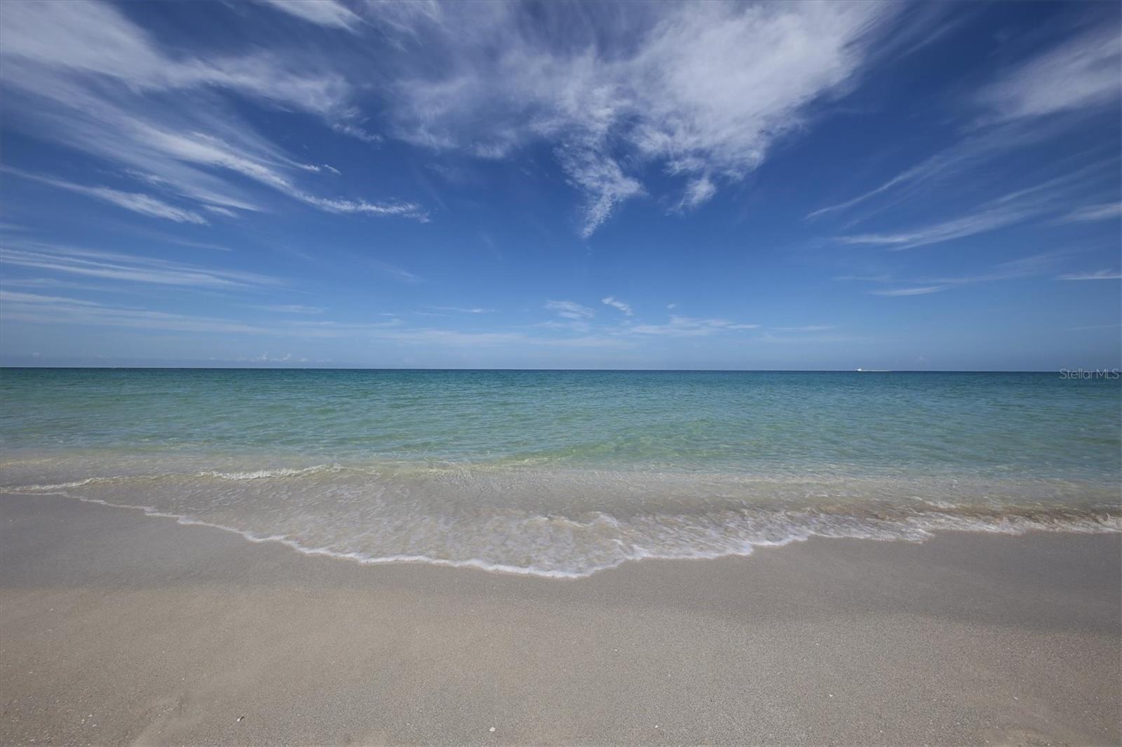 Homes for sale in Osprey, FL | 120 Woodland Place, Osprey, FL 34229 | Houzeo