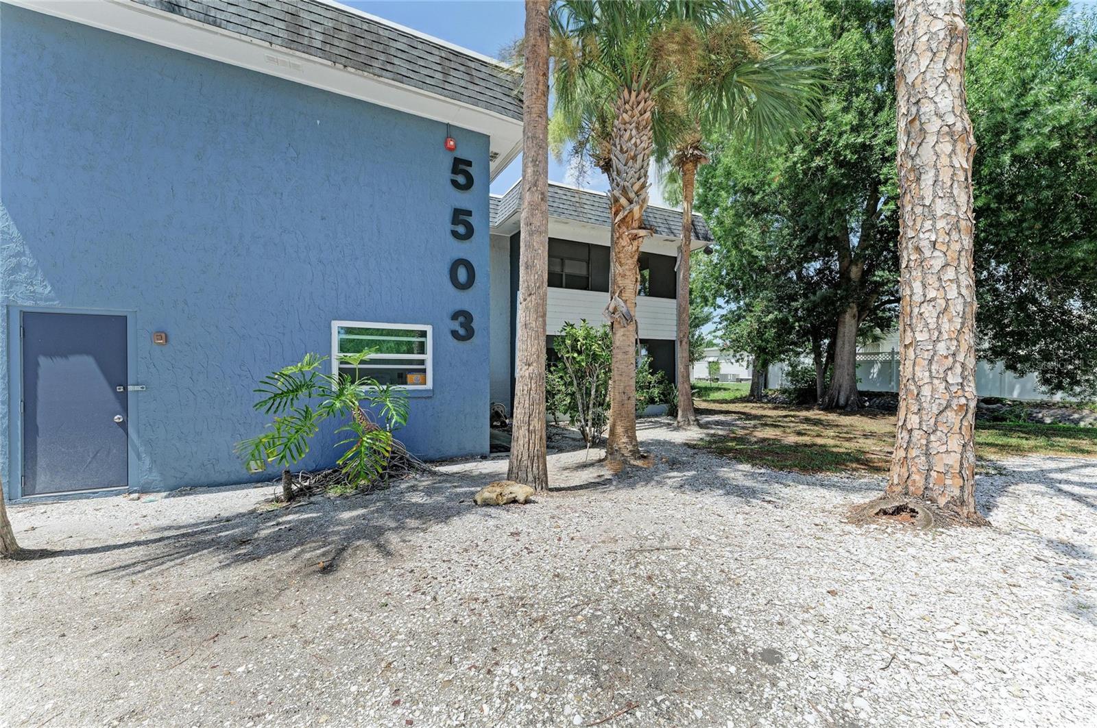 2nd image of 5503 Fountain Lake Cir #A203, Bradenton, FL 34207 | MLS# A4699538
