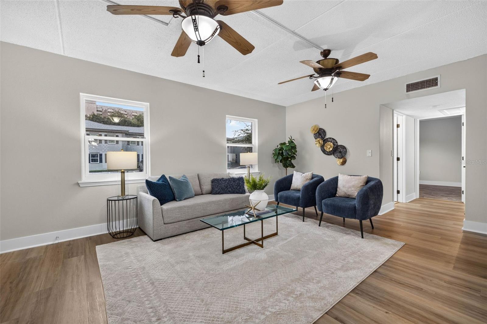 3rd image of 1190 Rue Des Chateaux, South Pasadena, FL 33707