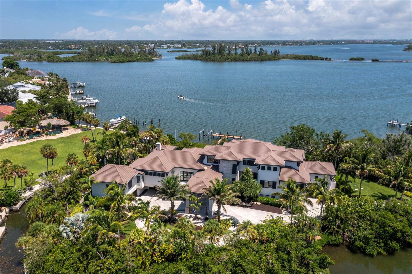 4th image of 3799 Flamingo Ave, Sarasota, FL 34242 | MLS# A4699552