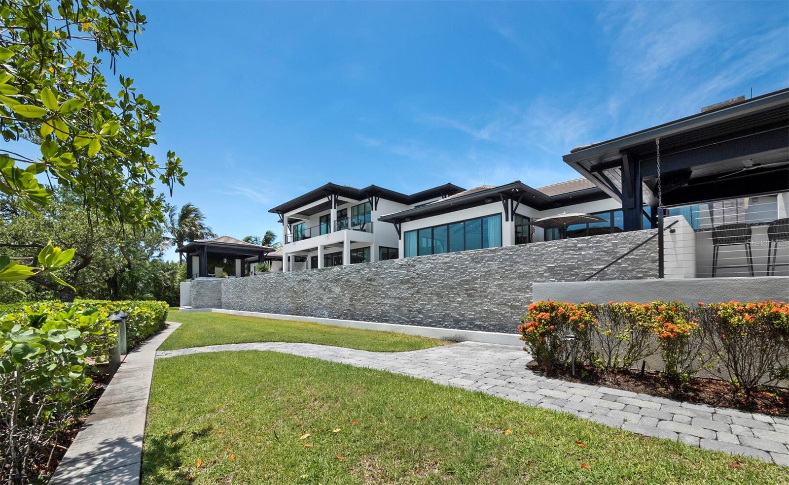 92nd image of 3799 Flamingo Ave, Sarasota, FL 34242 | MLS# A4699552