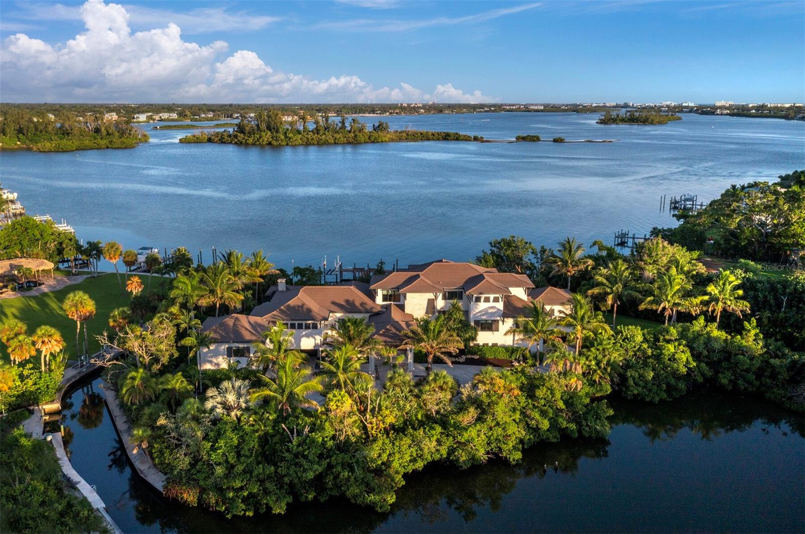 Photo 2 of Single family home for sale at 3799 Flamingo Ave, Sarasota, FL 34242 | MLS# A4699552 | Listing updated on 2026-09-02