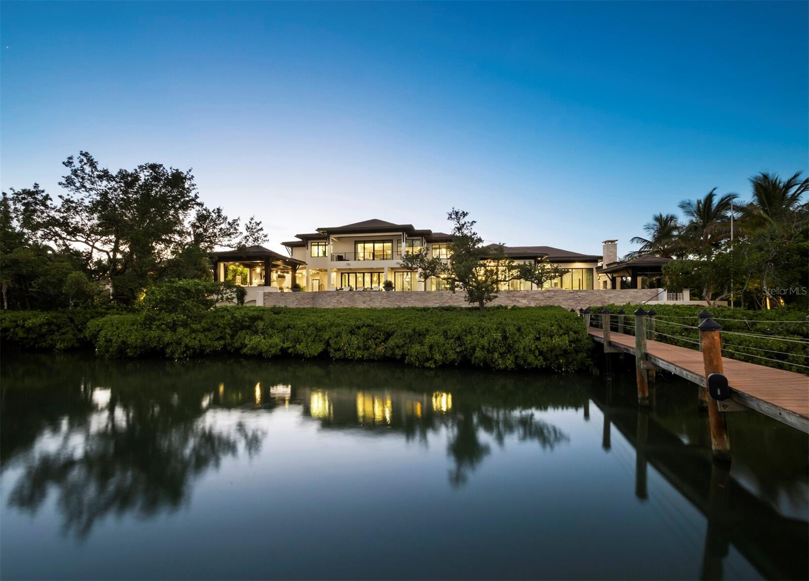 1st image of 3799 Flamingo Ave, Sarasota, FL 34242 | MLS# A4699552