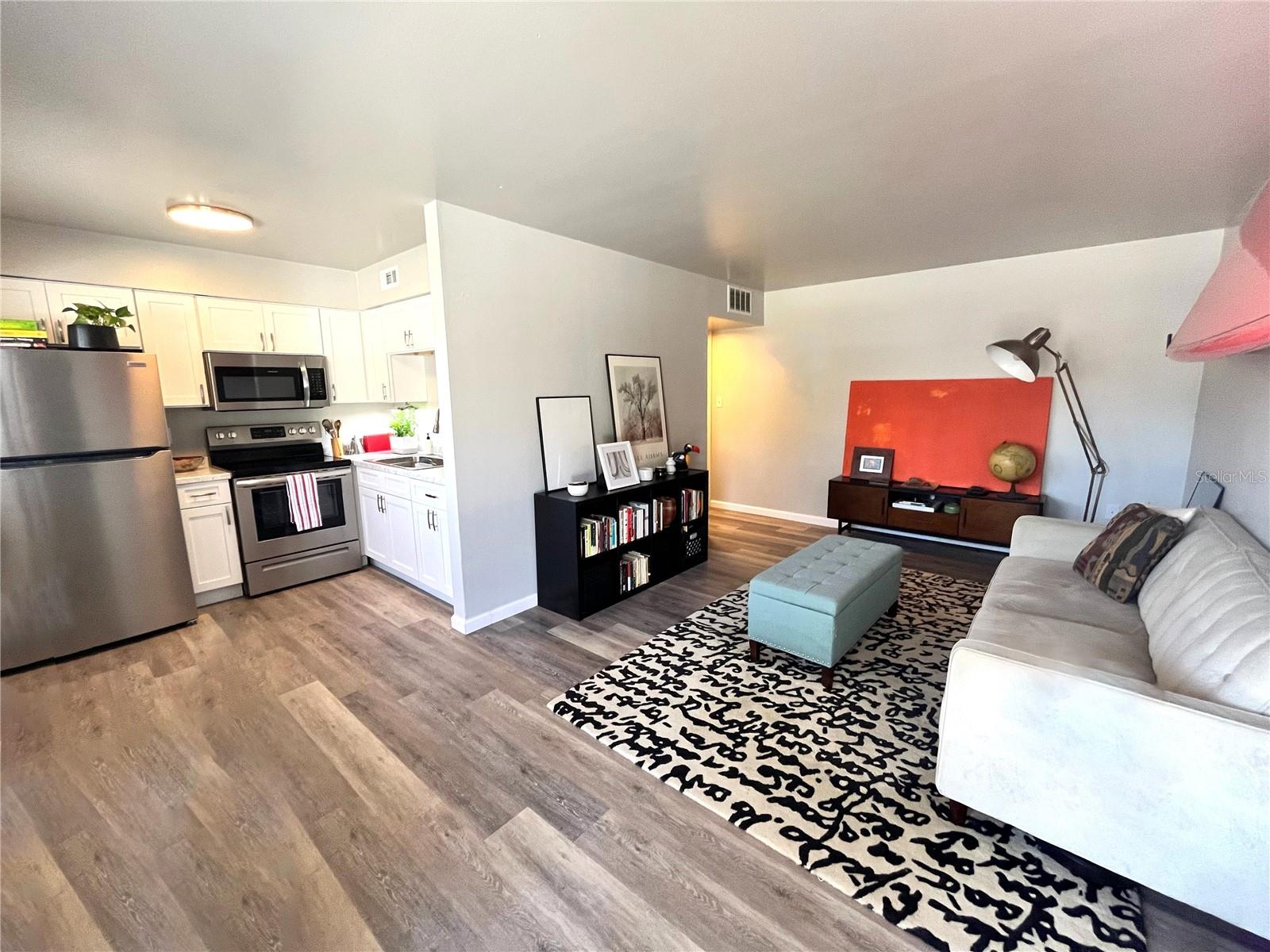 Homes for sale in Gainesville, FL | 501 Nw 15Th Ave #9, Gainesville, FL 32601 | MLS# GC541836