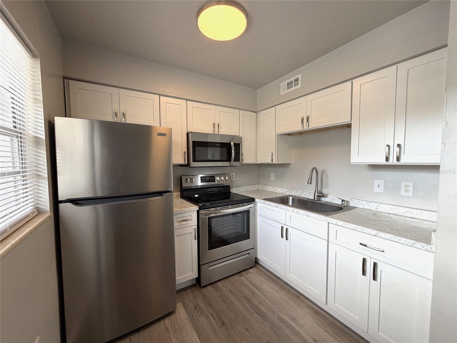 Homes for sale in Gainesville, FL | 501 Nw 15Th Ave #9, Gainesville, FL 32601 | MLS# GC541836