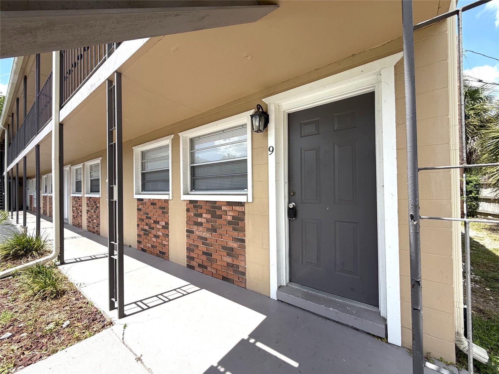 Homes for sale in Gainesville, FL | 501 Nw 15th Ave #9, Gainesville, FL 32601 | MLS# GC541836