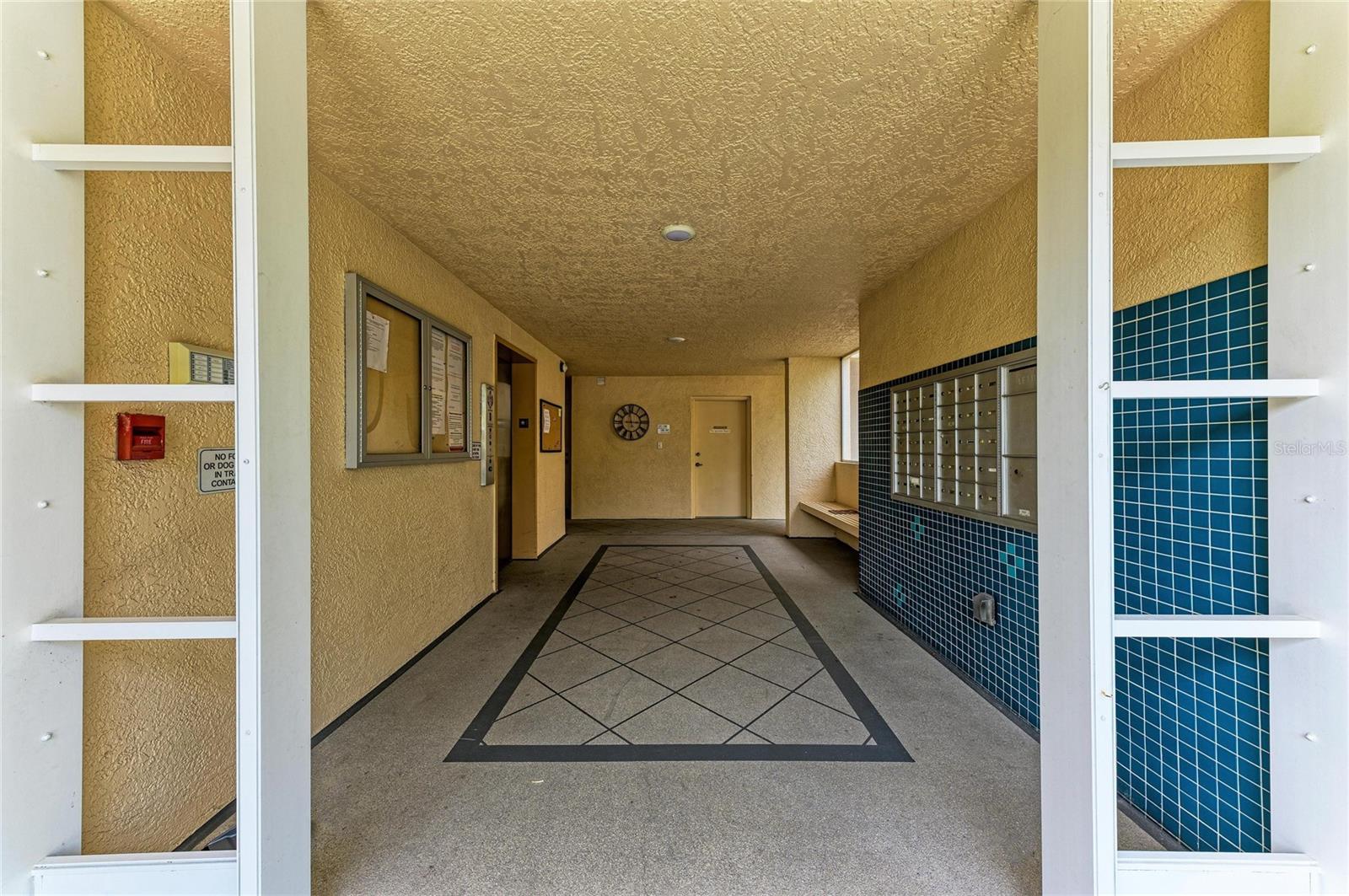 3rd image of 3980 Ironwood Cir #301, Bradenton, FL 34209 | MLS# A4699628