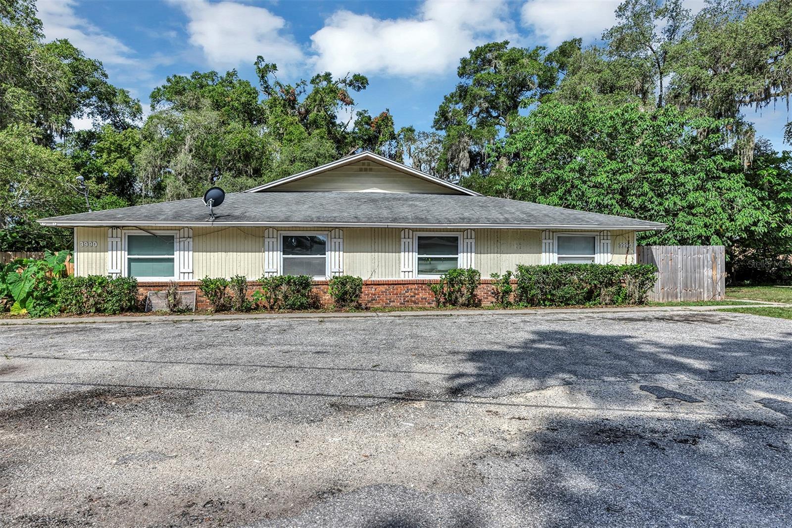 1st image of 3990 Se 17th Ct, Ocala, FL 34480 | MLS# O6424139