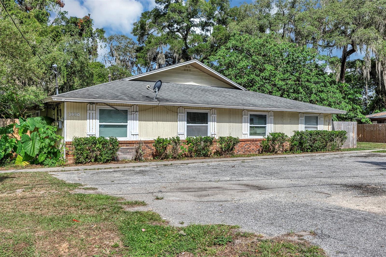 2nd image of 3990 Se 17th Ct, Ocala, FL 34480 | MLS# O6424139