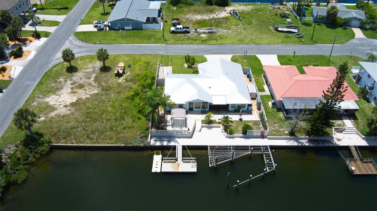 Homes for sale in Hernando Beach, FL | 4266 Deleon Dr, Hernando Beach, FL 34607 | MLS# W7887543
