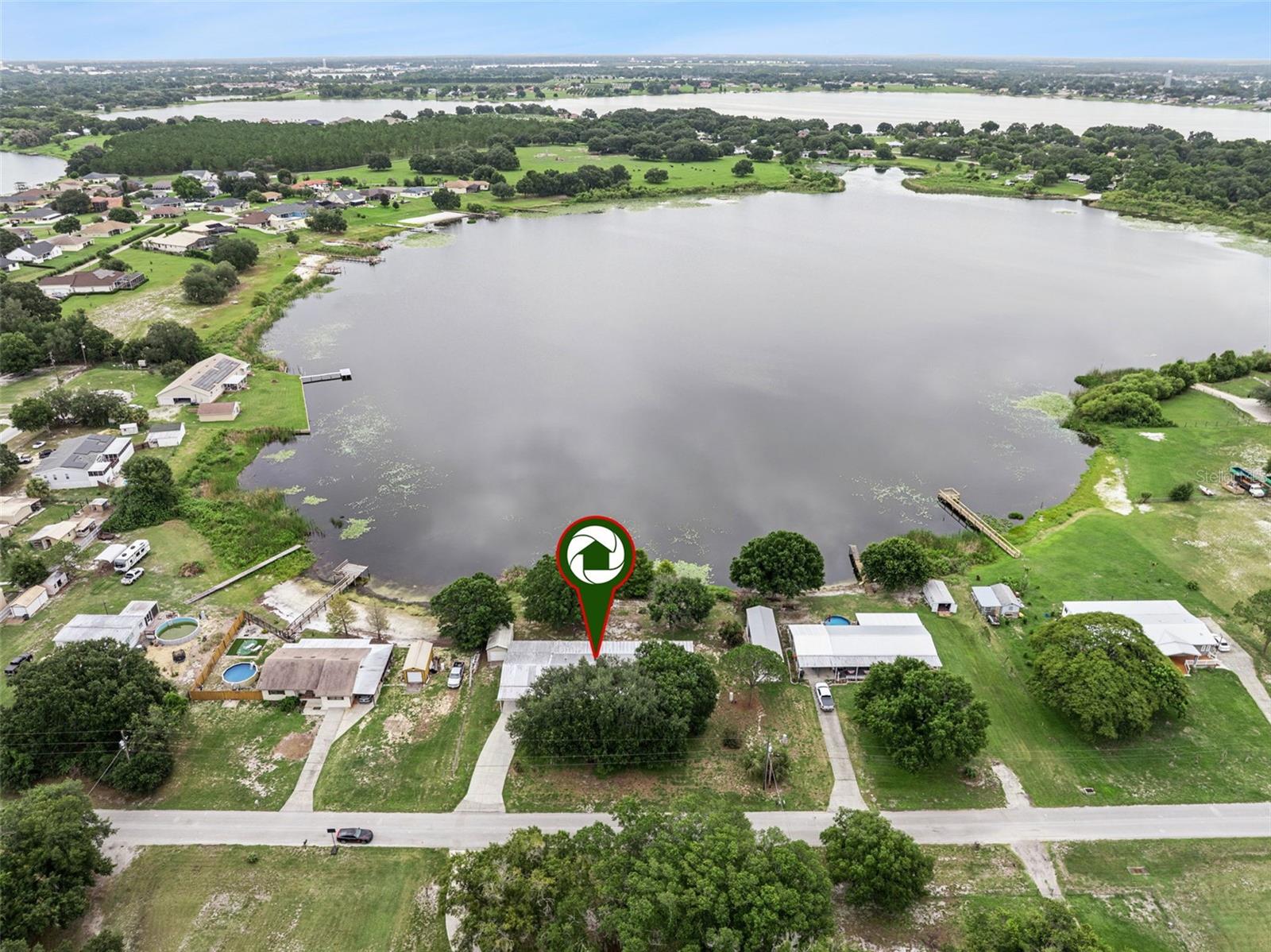 3rd image of 126 Bermuda Ct, Winter Haven, FL 33880 | MLS# P4939281