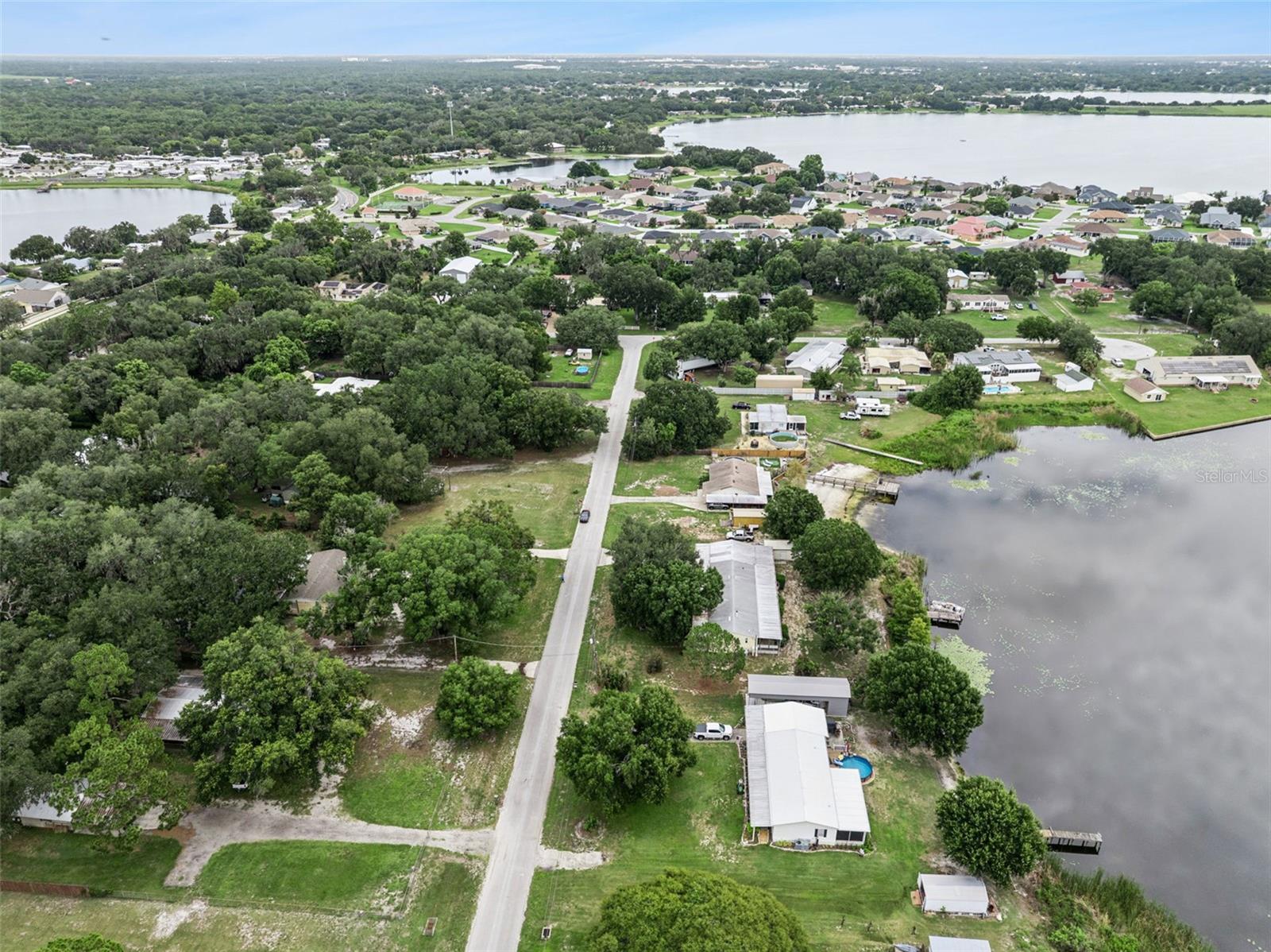 2nd image of 126 Bermuda Ct, Winter Haven, FL 33880 | MLS# P4939281