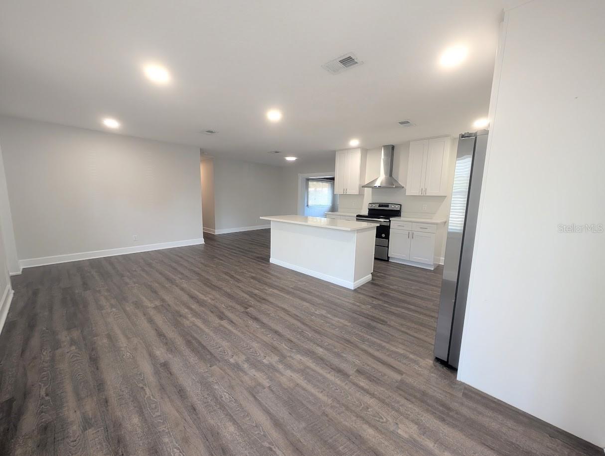 4th image of 3902 W Paxton Ave, Tampa, FL 33611 | MLS# TB8528134