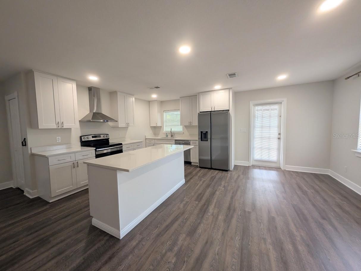 5th image of 3902 W Paxton Ave, Tampa, FL 33611 | MLS# TB8528134