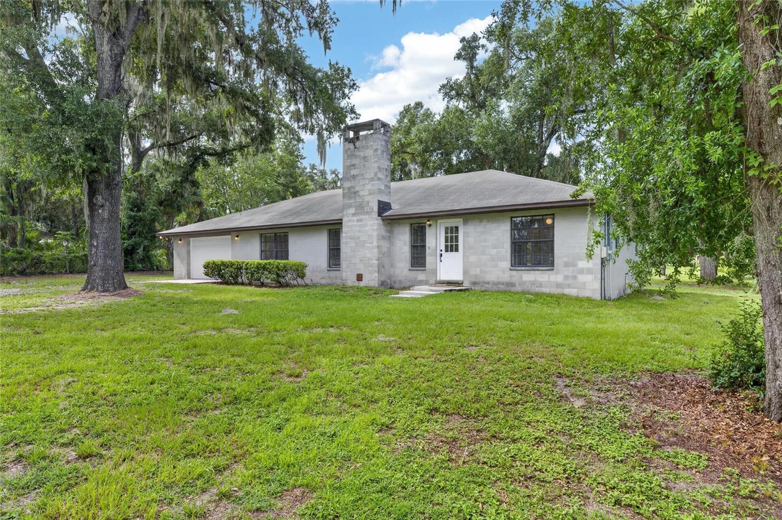 1st image of 615 Thompson Rd, Lithia, FL 33547 | MLS# TB8528194