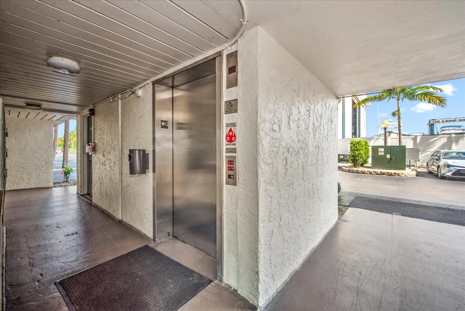 3rd image of 1027 Anglers Cvs #B502, Marco Island, FL 34145 | MLS# D6148038