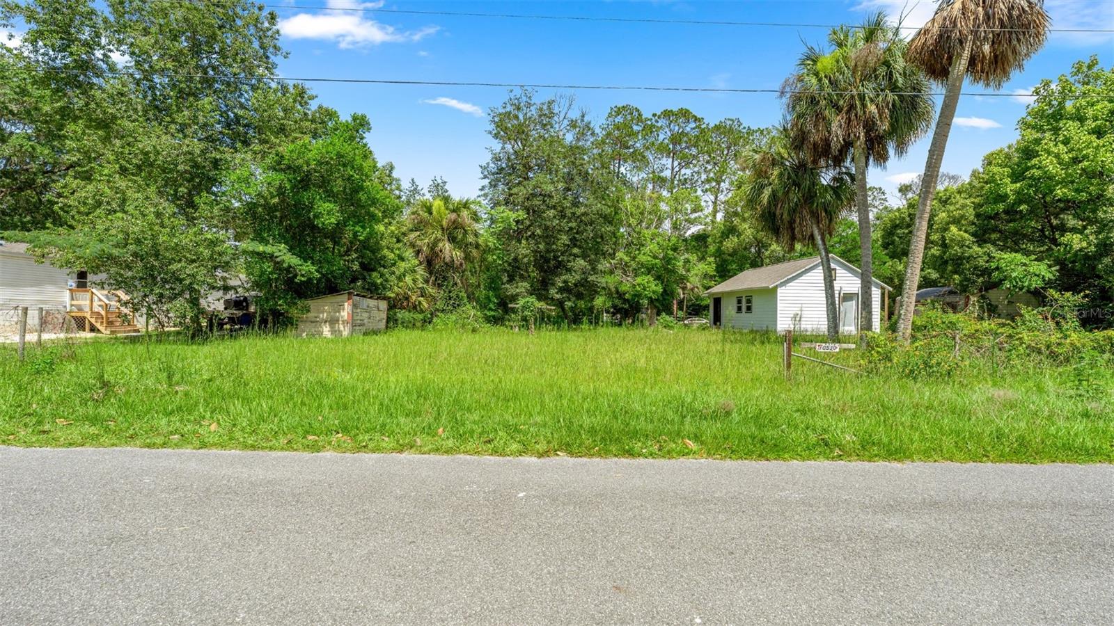 2nd image of 10085 Plum St, Hampton, FL 32044 | MLS# OM728290