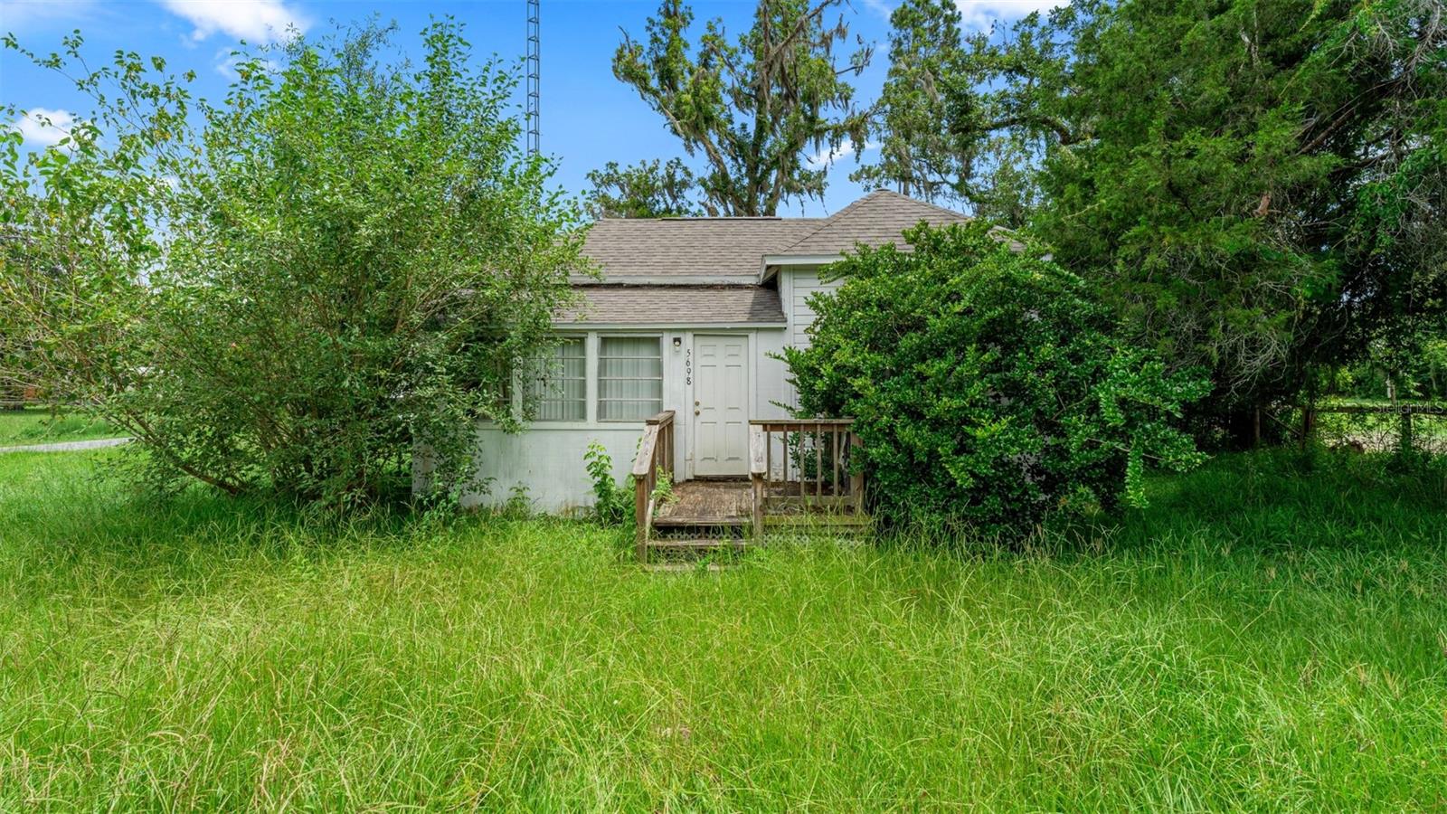 3rd image of 5698 Navarre Ave, Hampton, FL 32044 | MLS# OM728291